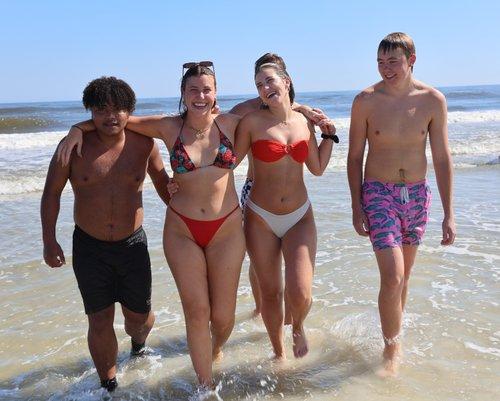 carousel-hero-element image-3